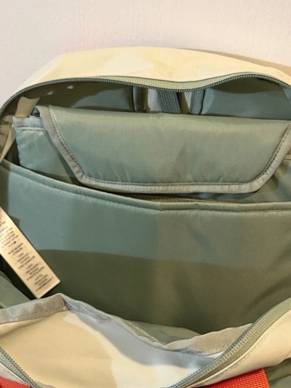 NEW Atom Tote Pack 20L NWT Lichen Green Backpack - Picture 10 of 14